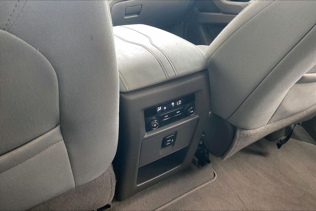 2018 Chevrolet Traverse LT Cloth w/1LT