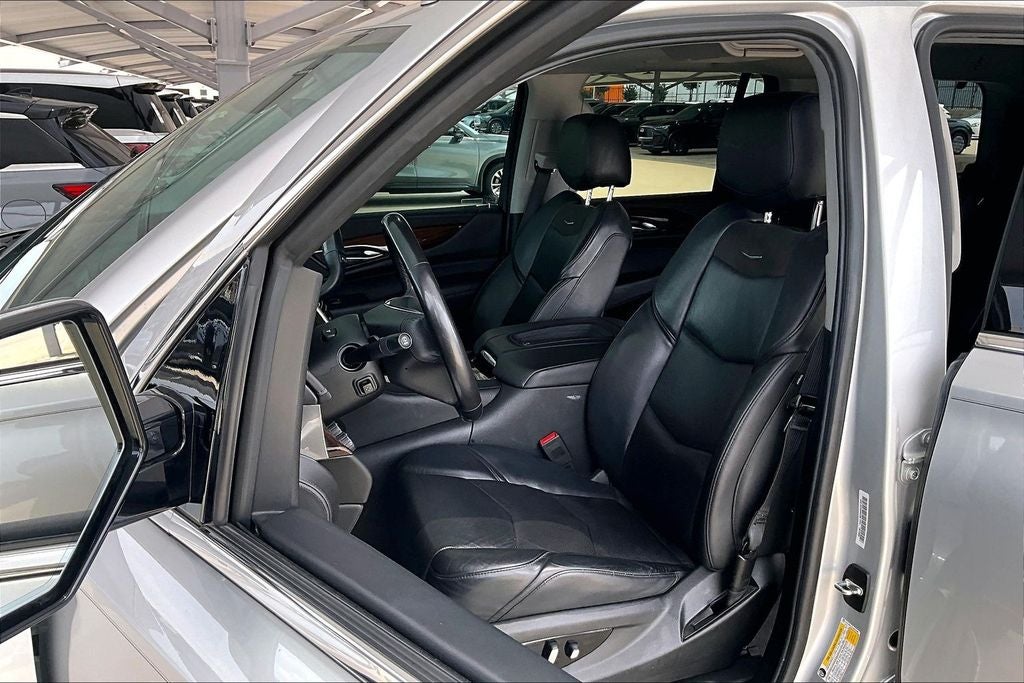 2020 Cadillac Escalade Luxury
