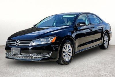 2013 Volkswagen Passat 2.5L Wolfsburg Edition