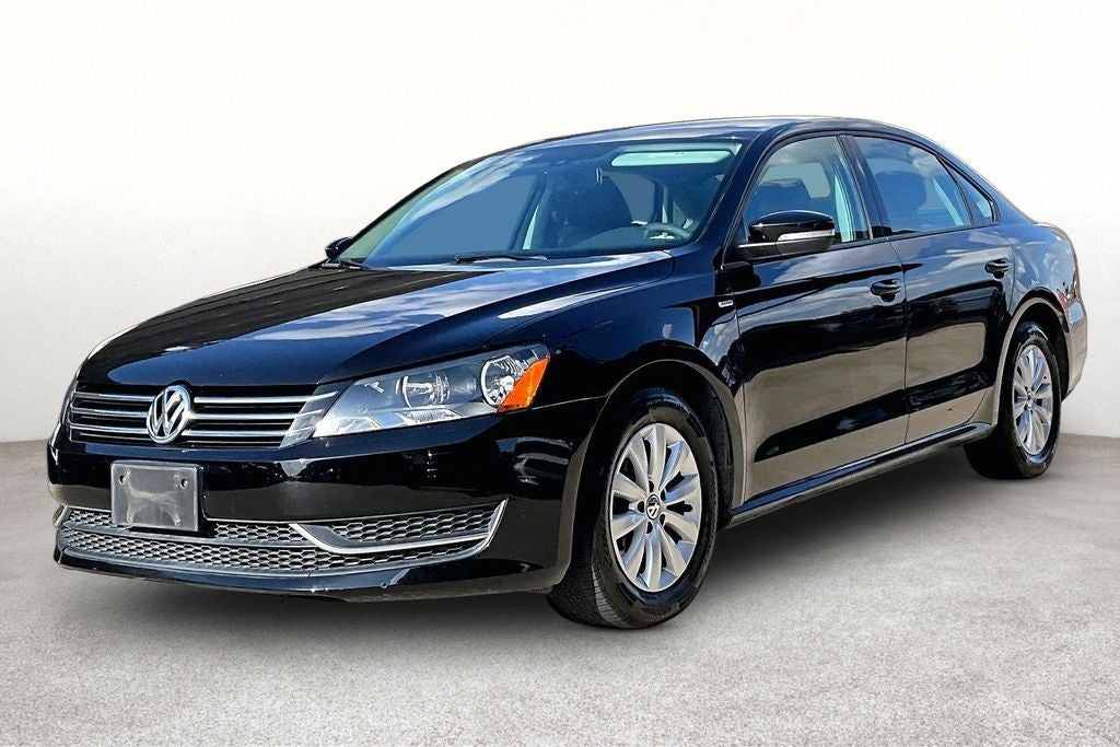 2013 Volkswagen Passat 2.5L Wolfsburg Edition