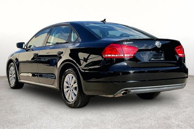 2013 Volkswagen Passat 2.5L Wolfsburg Edition