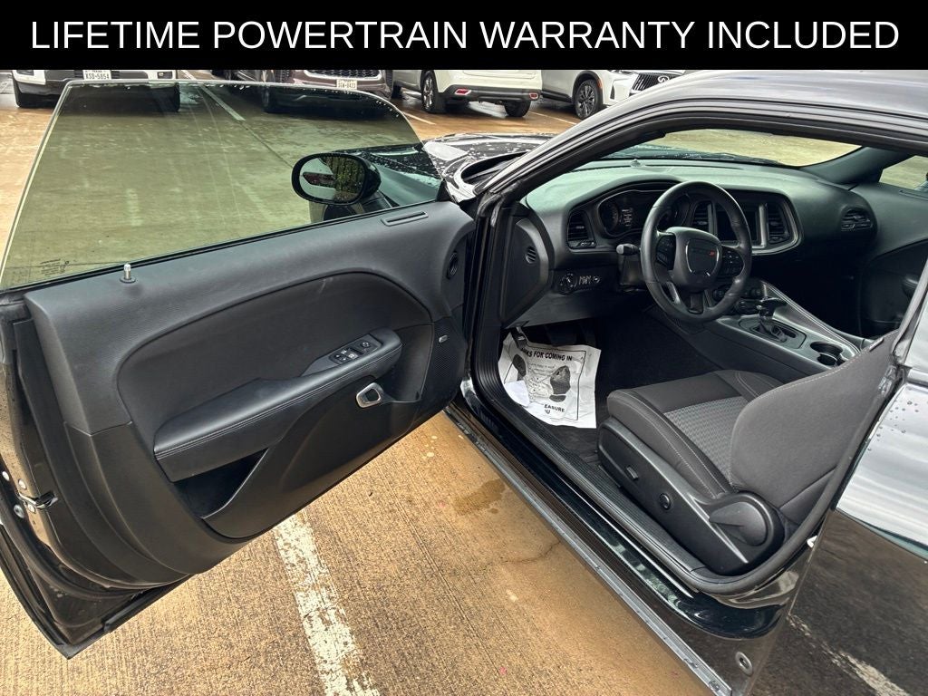 2023 Dodge Challenger SXT