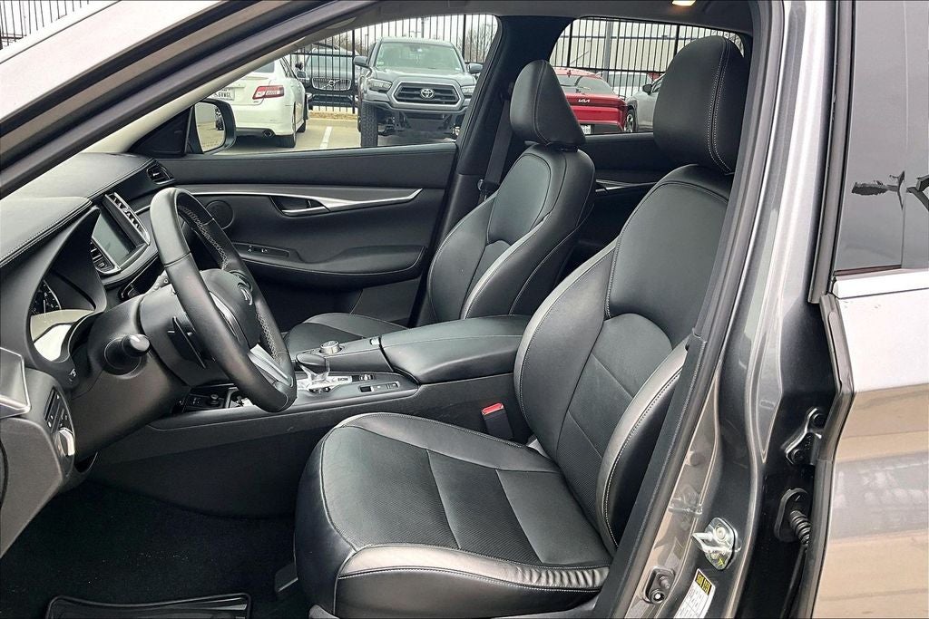 2022 INFINITI QX50 LUXE