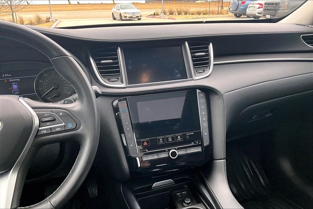 2022 INFINITI QX50 LUXE