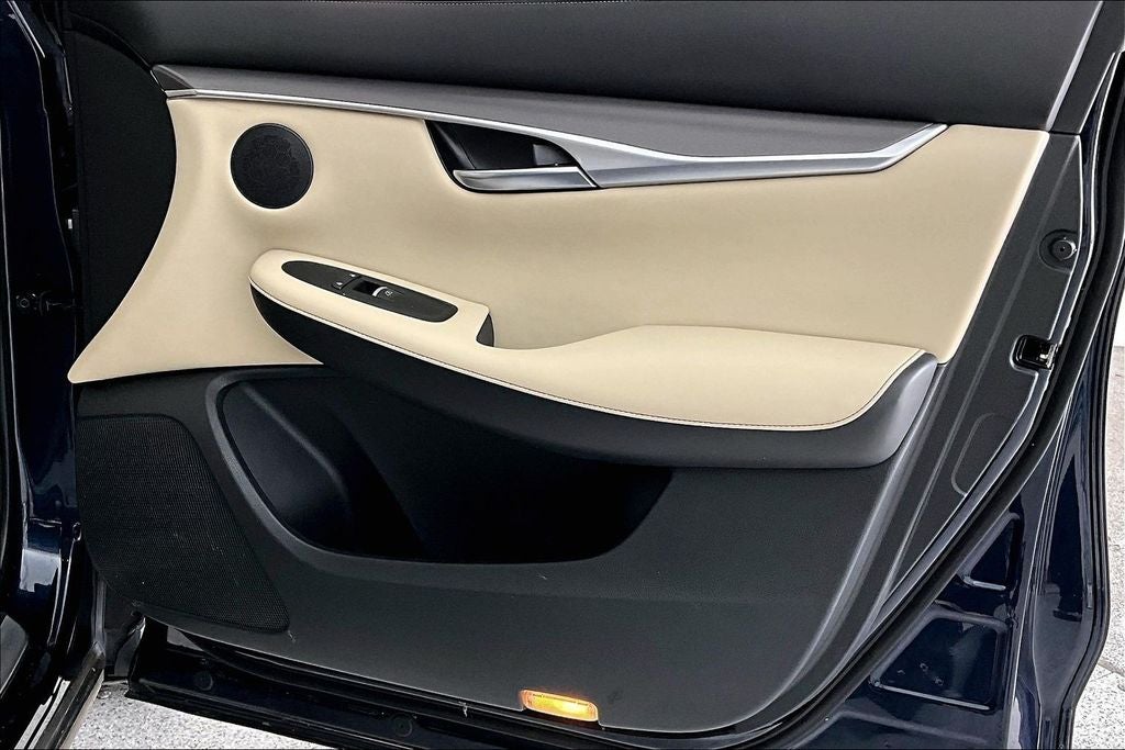 2022 INFINITI QX50 LUXE