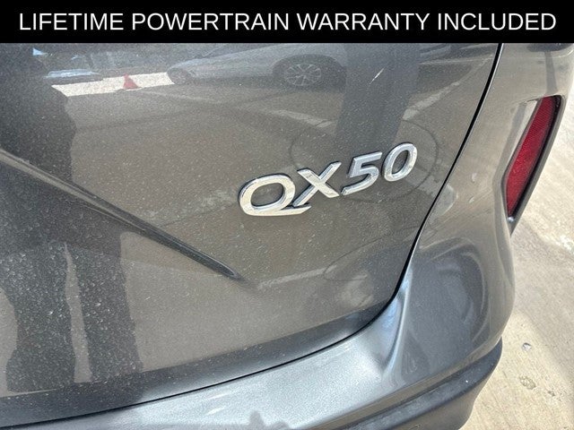 2023 INFINITI QX50 LUXE
