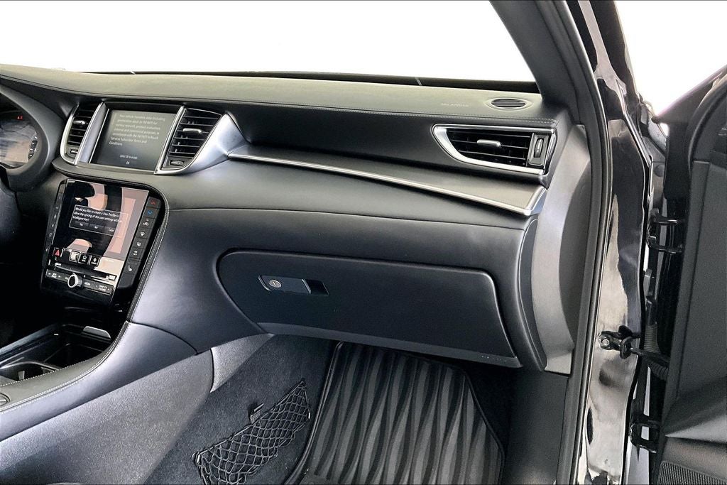 2023 INFINITI QX55 LUXE