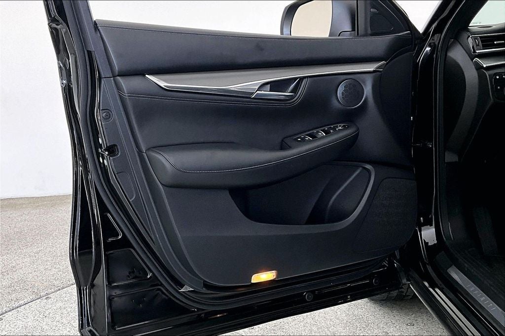 2023 INFINITI QX55 LUXE