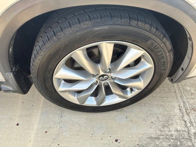 2019 INFINITI QX50 LUXE