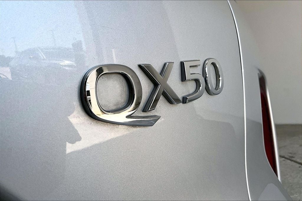 2019 INFINITI QX50 LUXE