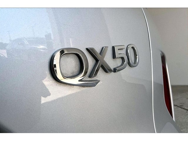 2019 INFINITI QX50 LUXE