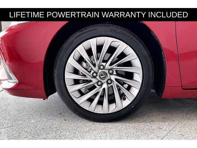 2025 Lexus ES 300h Luxury