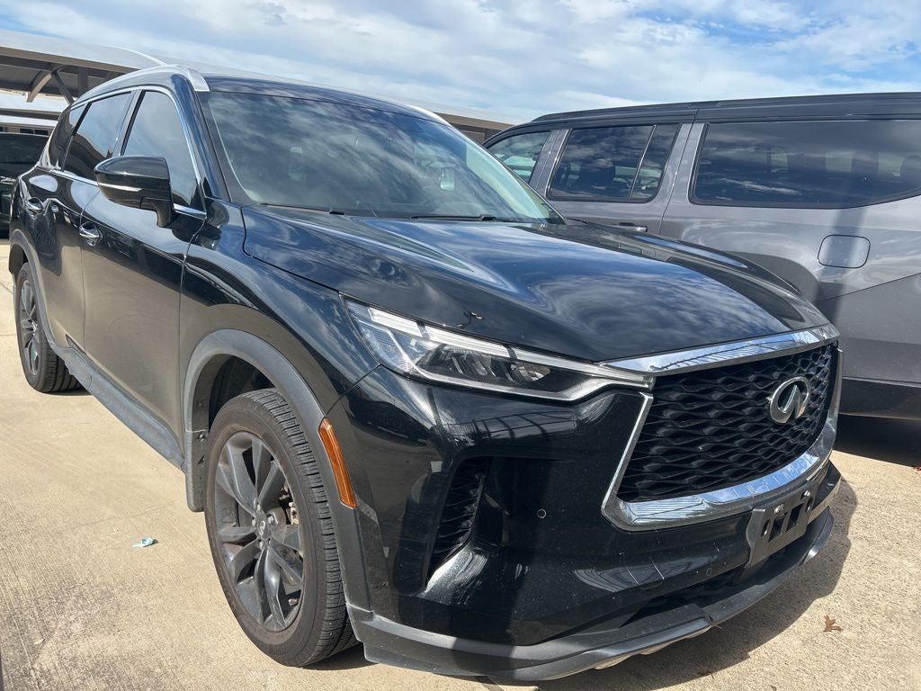 2022 INFINITI QX60 LUXE
