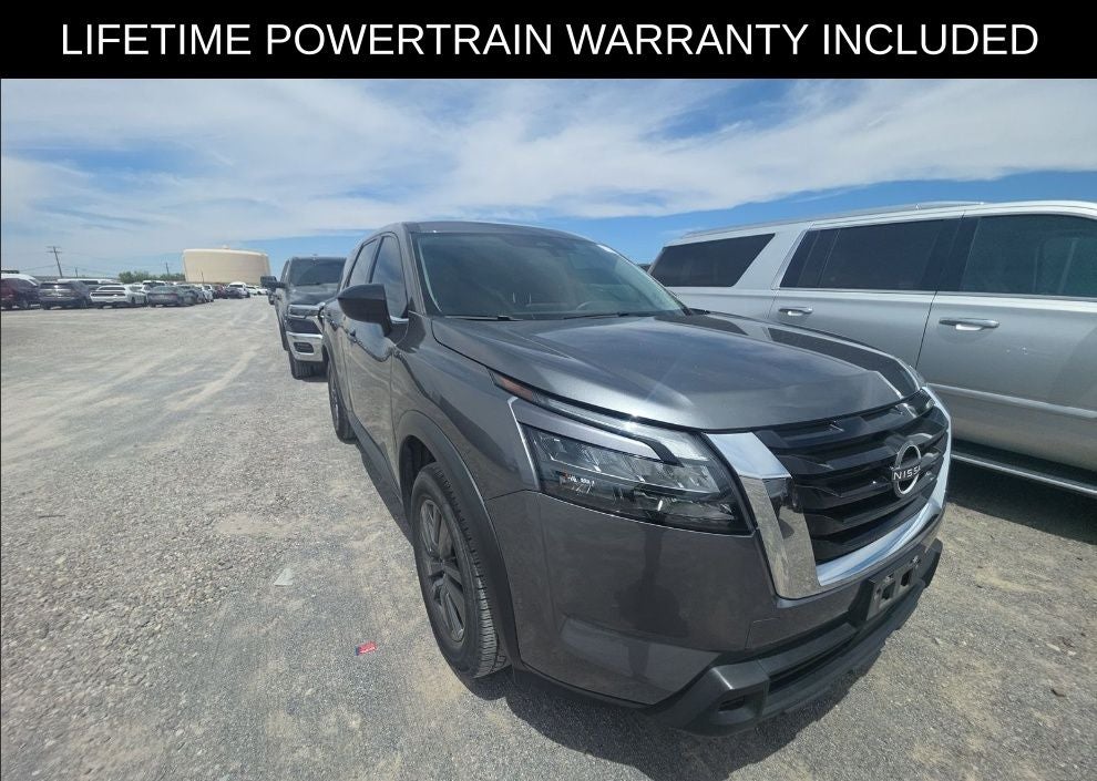 2024 Nissan Pathfinder S