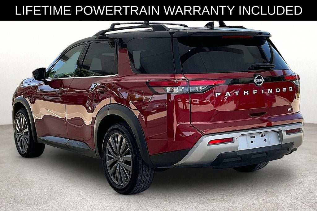 2022 Nissan Pathfinder SL