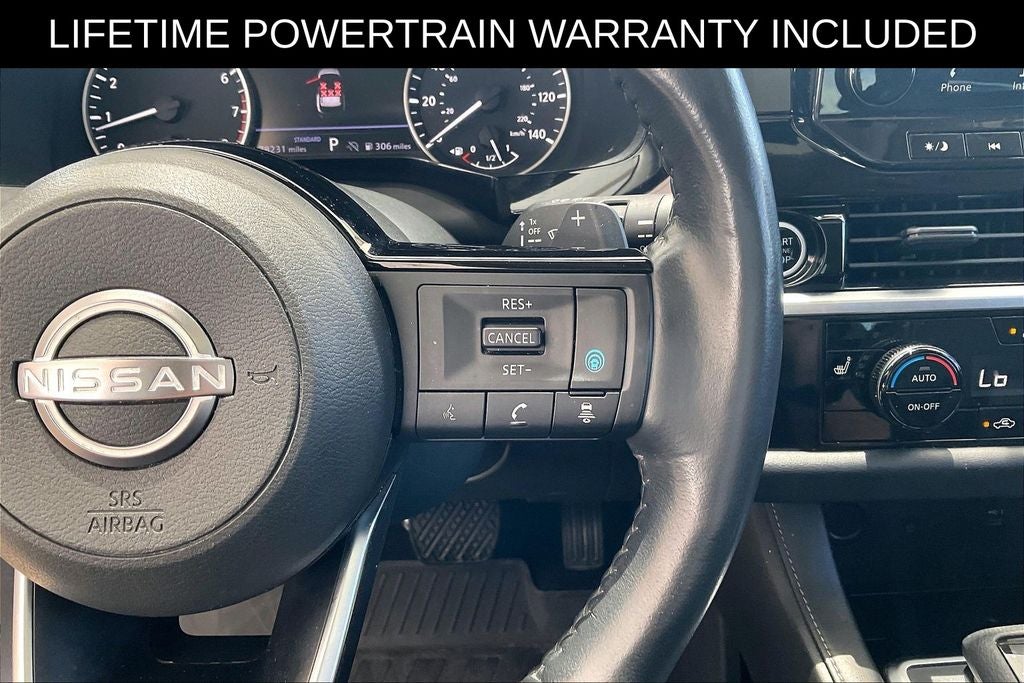2022 Nissan Pathfinder SL