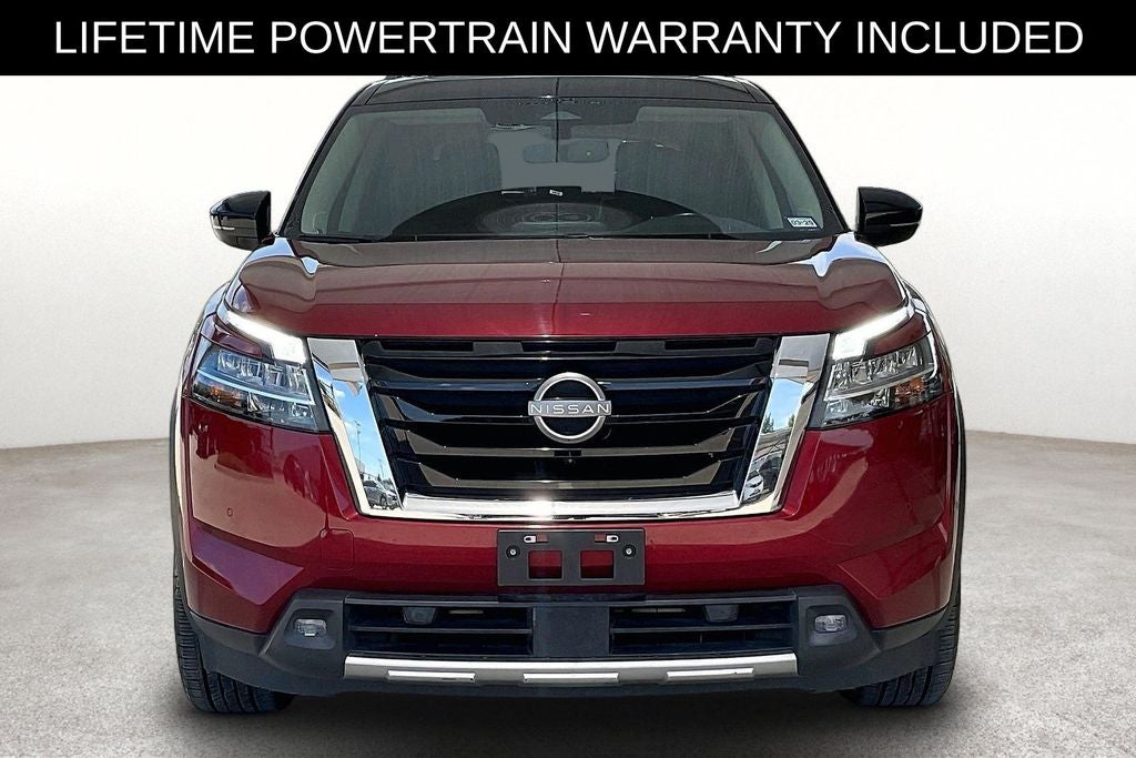 2022 Nissan Pathfinder SL