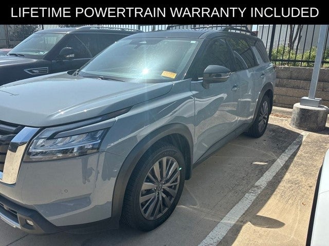 2024 Nissan Pathfinder SL