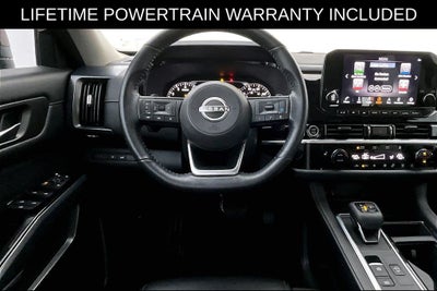 2023 Nissan Pathfinder SL