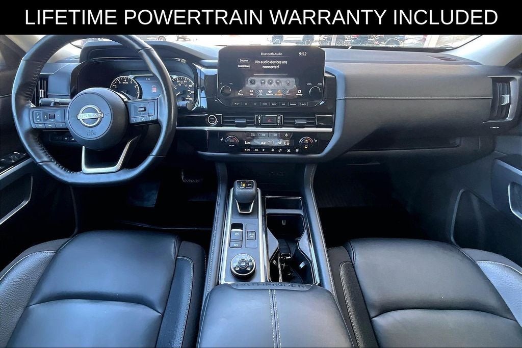 2023 Nissan Pathfinder SL