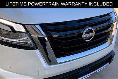 2023 Nissan Pathfinder SL