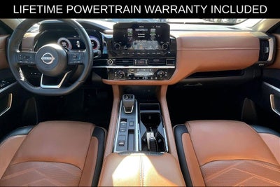 2024 Nissan Pathfinder Platinum