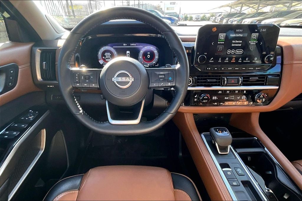 2024 Nissan Pathfinder Platinum