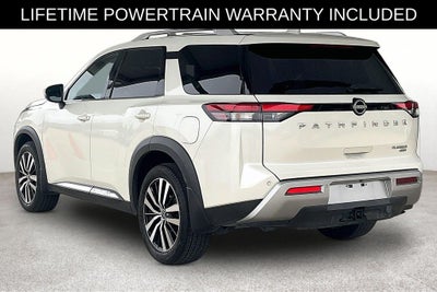 2023 Nissan Pathfinder Platinum