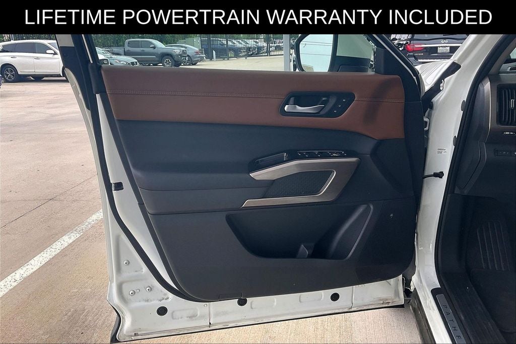 2023 Nissan Pathfinder Platinum