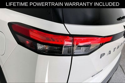 2023 Nissan Pathfinder Platinum