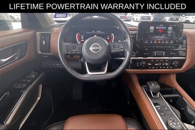 2023 Nissan Pathfinder Platinum