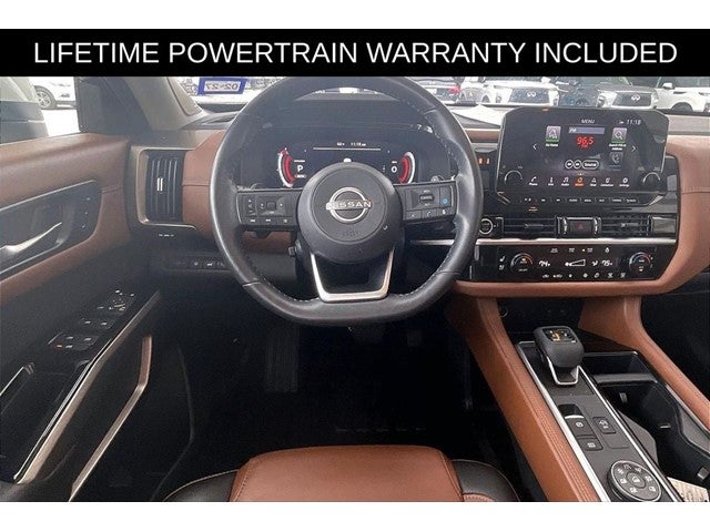 2023 Nissan Pathfinder Platinum