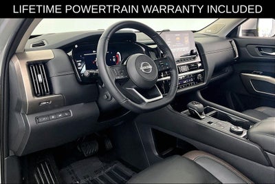 2025 Nissan Pathfinder Platinum