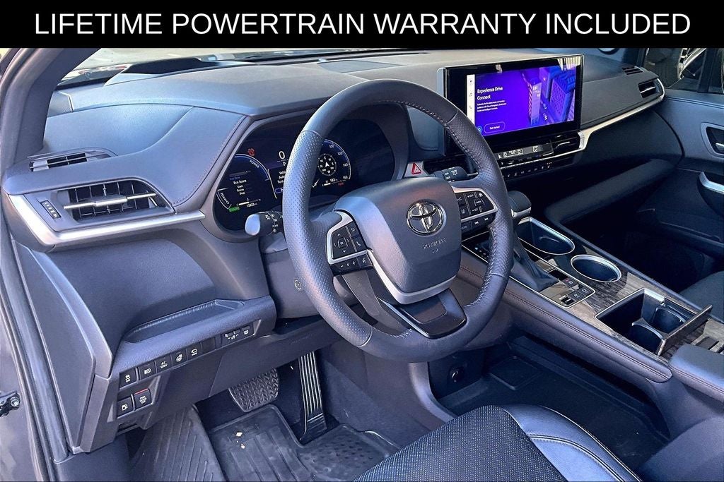 2025 Toyota Sienna Platinum 7 Passenger