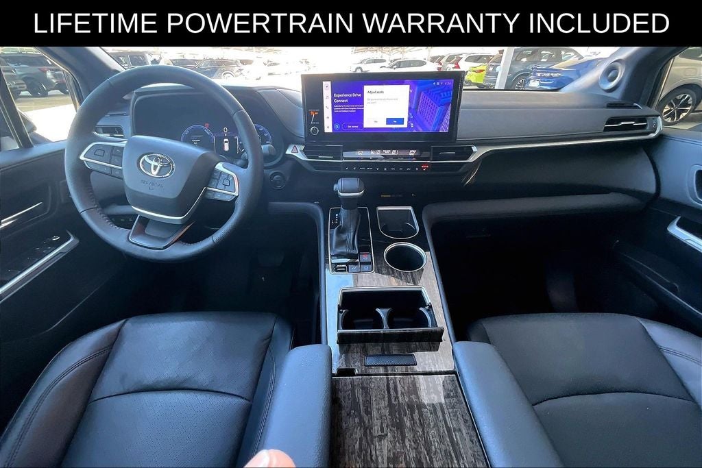 2025 Toyota Sienna Platinum 7 Passenger