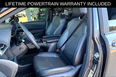 2025 Toyota Sienna Platinum 7 Passenger