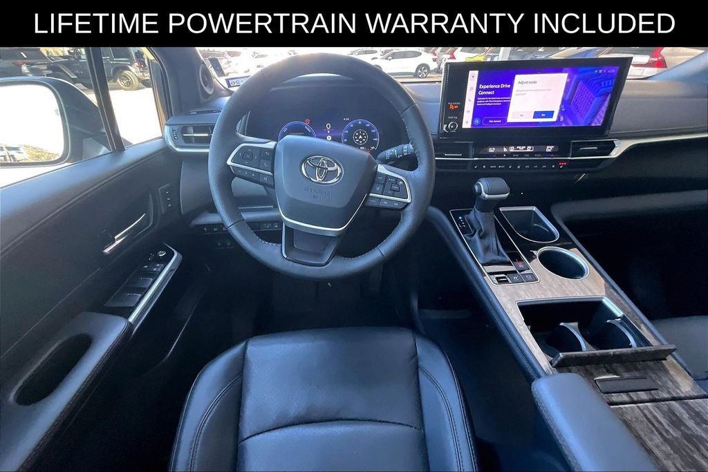 2025 Toyota Sienna Platinum 7 Passenger