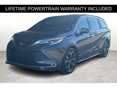 2025 Toyota Sienna Platinum 7 Passenger
