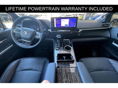 2025 Toyota Sienna Platinum 7 Passenger
