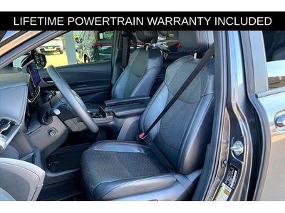 2025 Toyota Sienna Platinum 7 Passenger