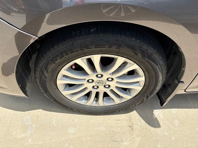 2013 Toyota Sienna XLE 8 Passenger