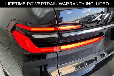 2025 BMW X7 xDrive40i