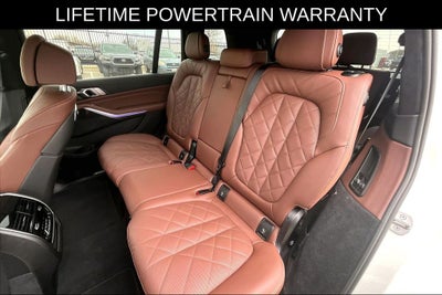 2025 BMW X7 xDrive40i M Sport