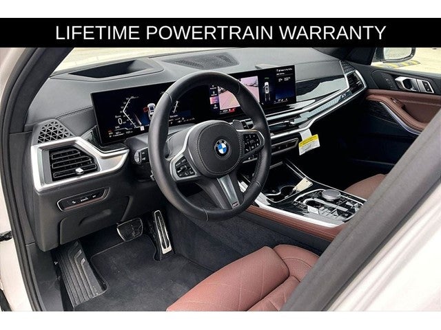 2025 BMW X7 xDrive40i M Sport