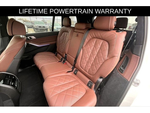 2025 BMW X7 xDrive40i M Sport