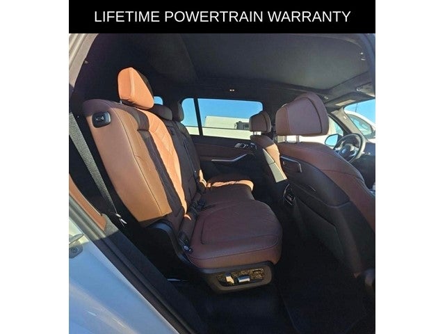 2025 BMW X7 xDrive40i M Sport