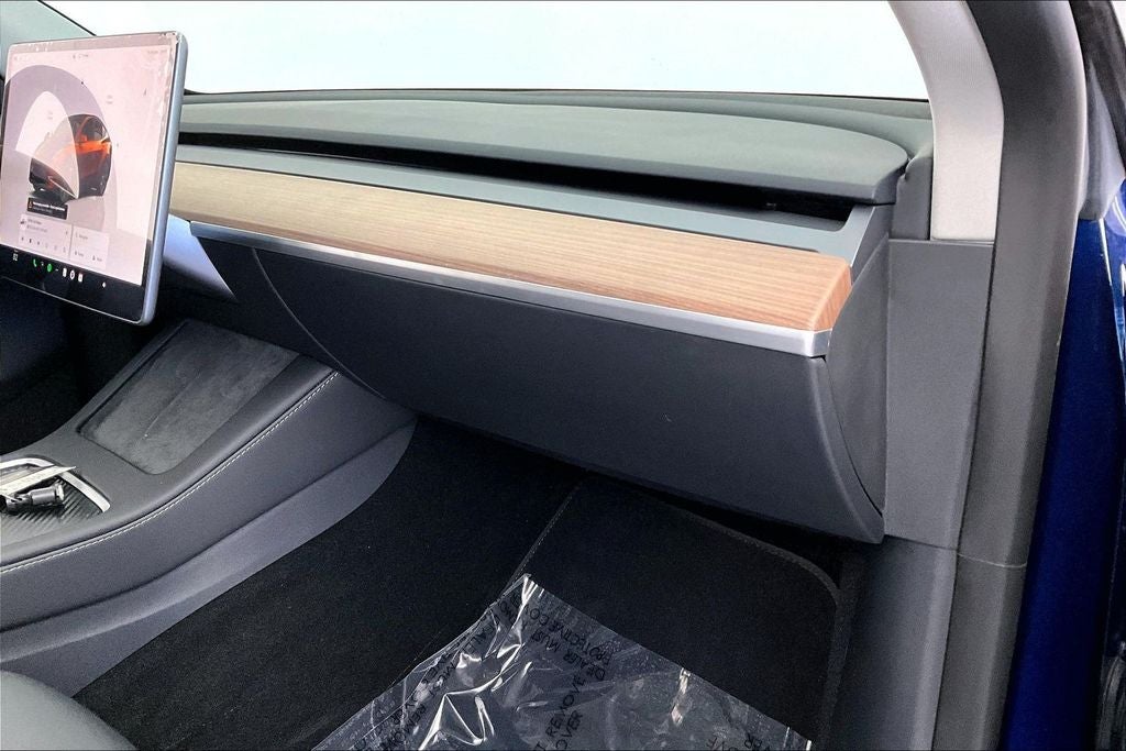 2025 Tesla Model Y Long Range