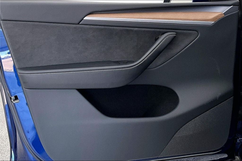 2025 Tesla Model Y Long Range