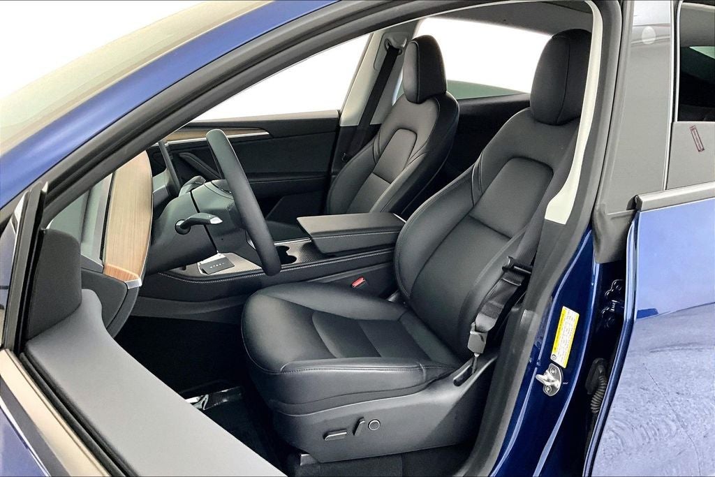 2025 Tesla Model Y Long Range