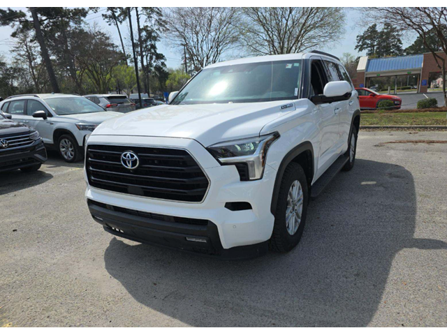 2023 Toyota Sequoia SR5